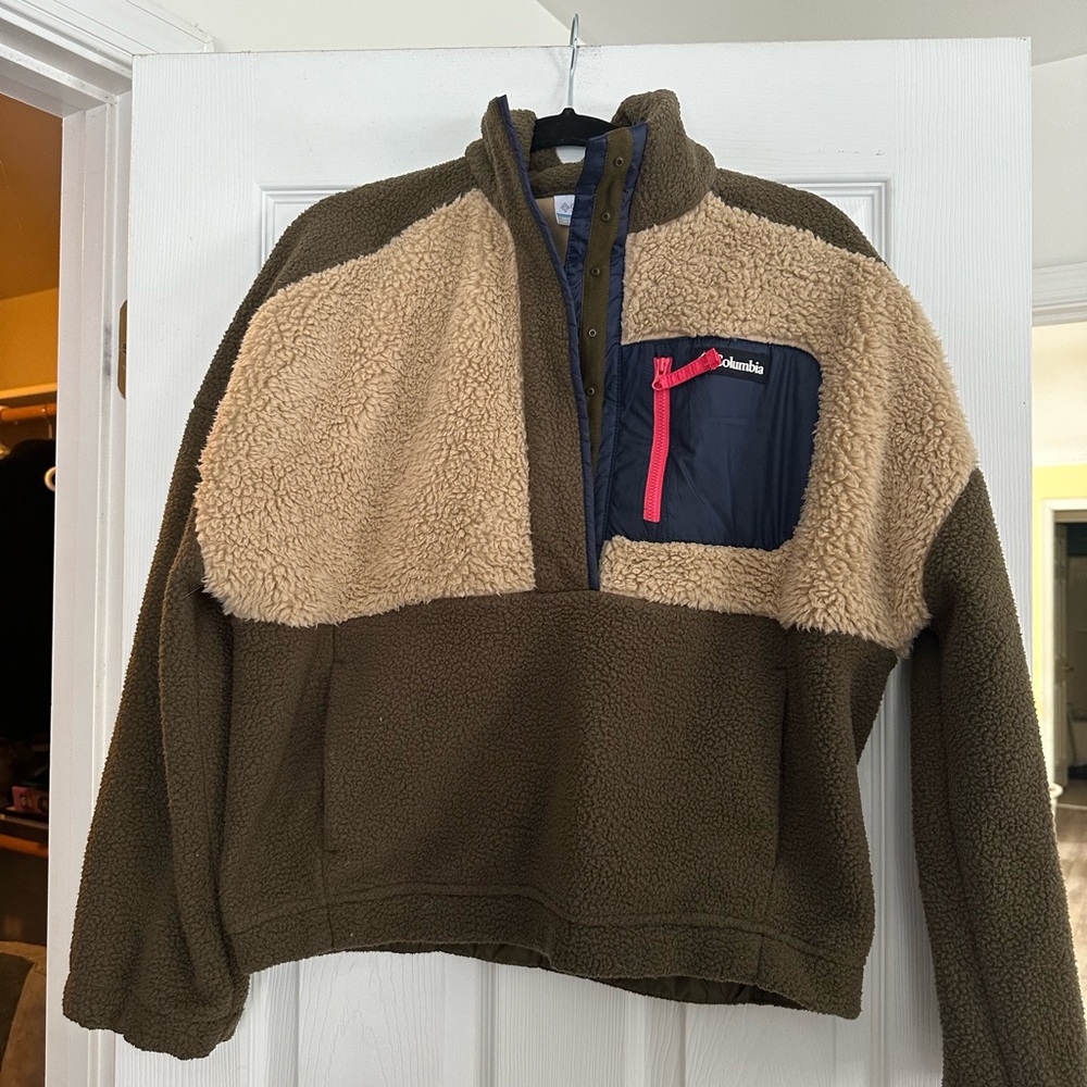 Medium Columbia Women's Sherpa Pullover